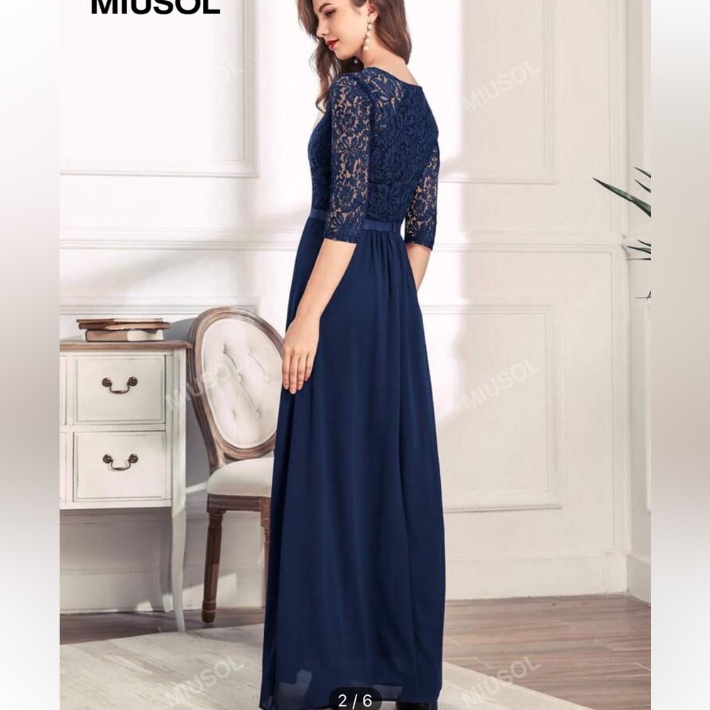 Navy long formal dress size medium - Picture 4 of 5